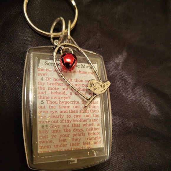 Bible Scripture Keychain with Bird & Bell Pendant with Brand New Pocket Bible - Picture 3 of 4